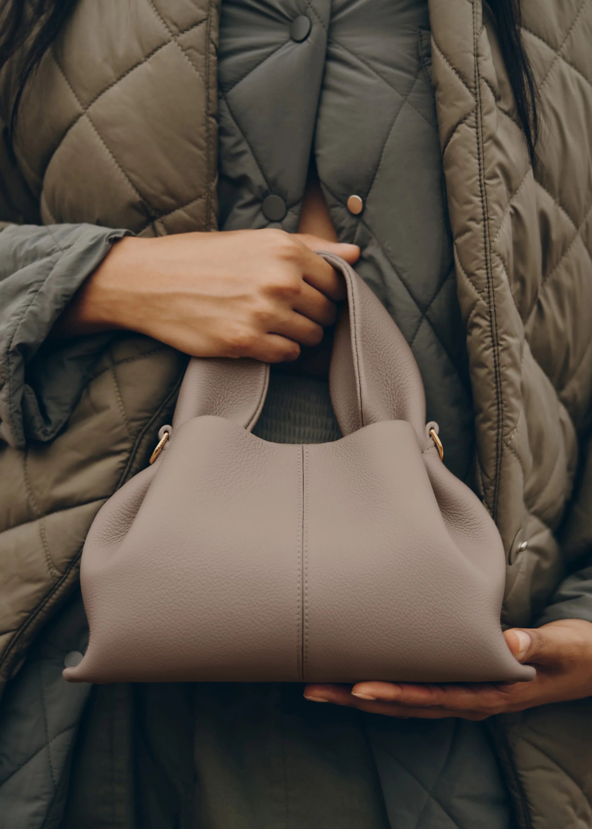 Leah | Minimalist Cloud Bag